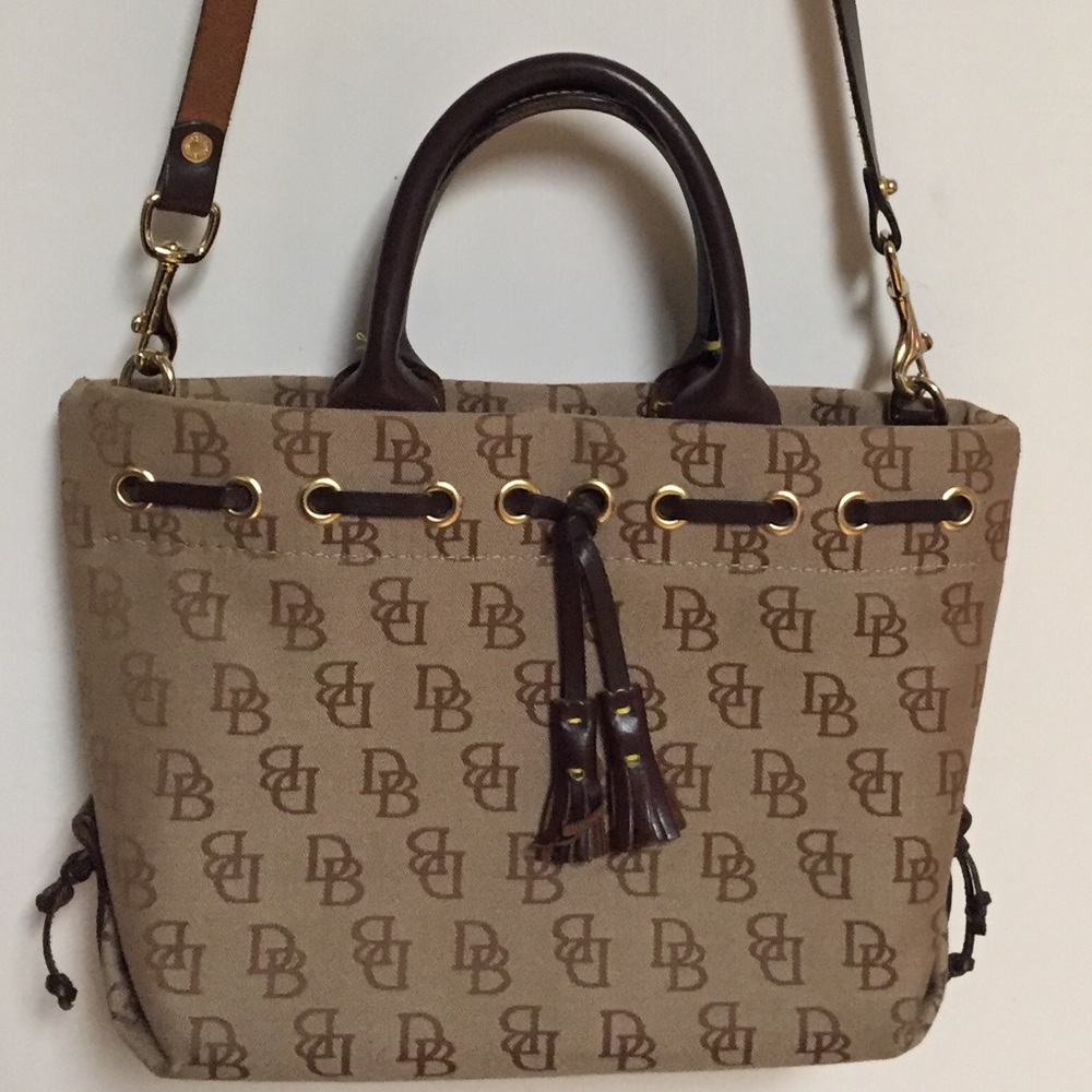 Vintage Dooney & Bourke Crossbody Bag